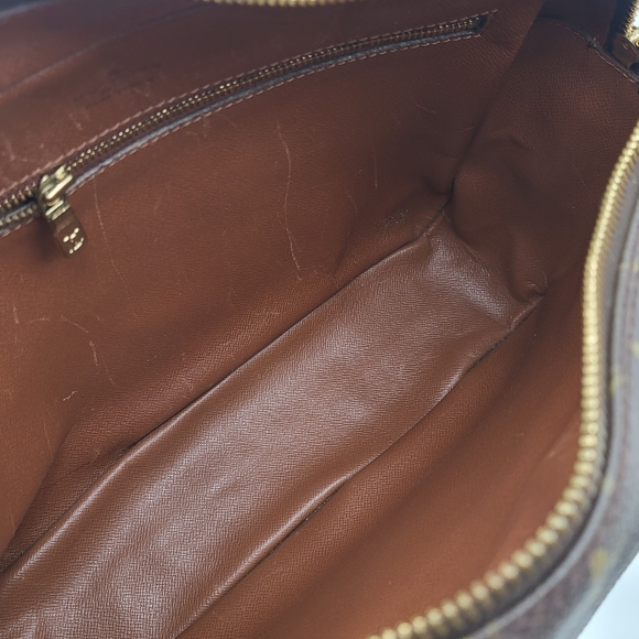 LOUIS VUITTON Monogram Nile Shoulder Bag..Authentic..!! - Picture 12 of 15